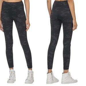 NWOT SPANX Black Camouflage Leggings